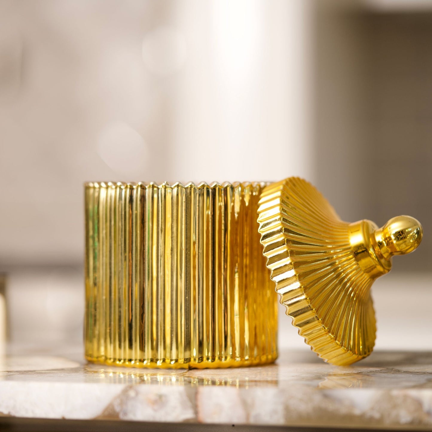 Large Classic Candle - Gold
